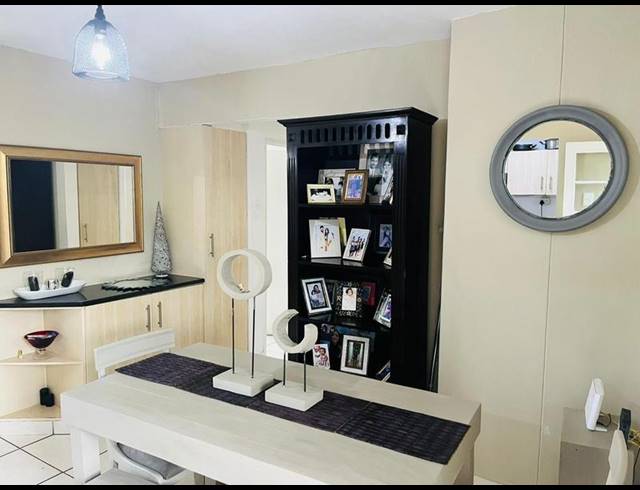 2 BEDROOM APARTMENT FOR SALE IN UMGENI PARK